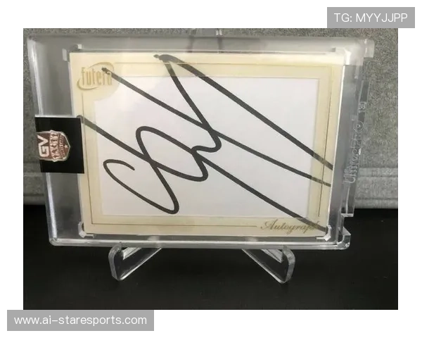 全球十大足球巨星签名图鉴赏 各大球星亲笔签名的珍贵收藏 全球十大足球巨星签名图鉴赏 各大球星亲笔签名的珍贵收藏