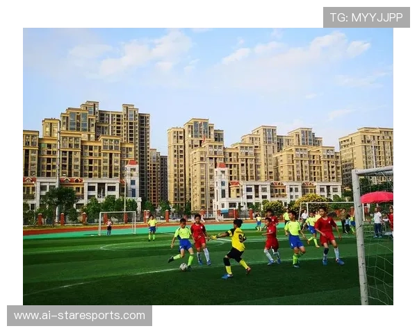 足球爱心球星传递温暖力量点亮绿茵梦想之路