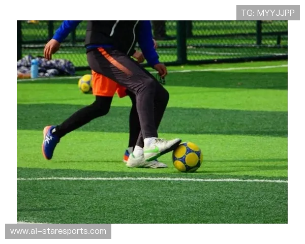 远古大神级足球球星再现绿茵传说引燃永恒激情与荣耀记忆 远古大神级足球球星再现绿茵传说引燃永恒激情与荣耀记忆